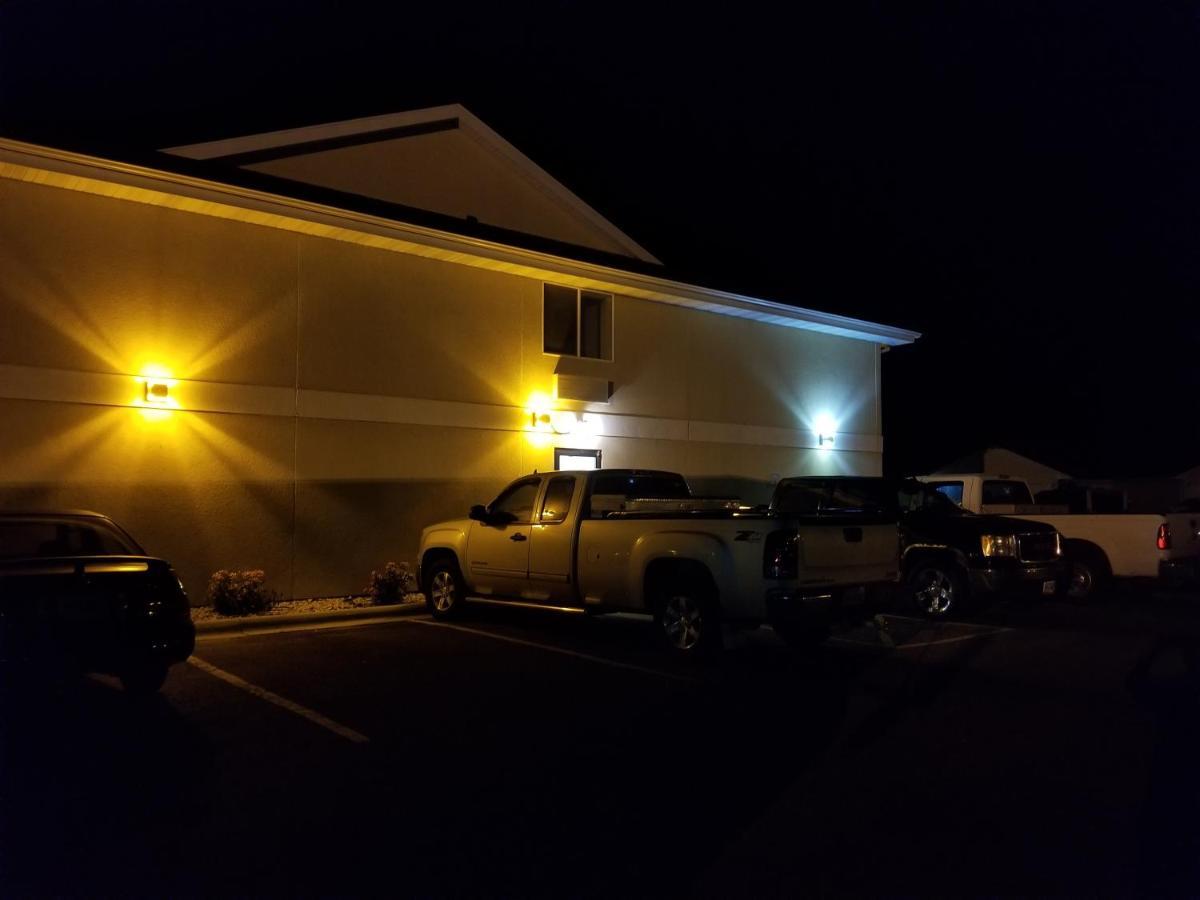 Bilmar Inn & Suites Dell Rapids Экстерьер фото