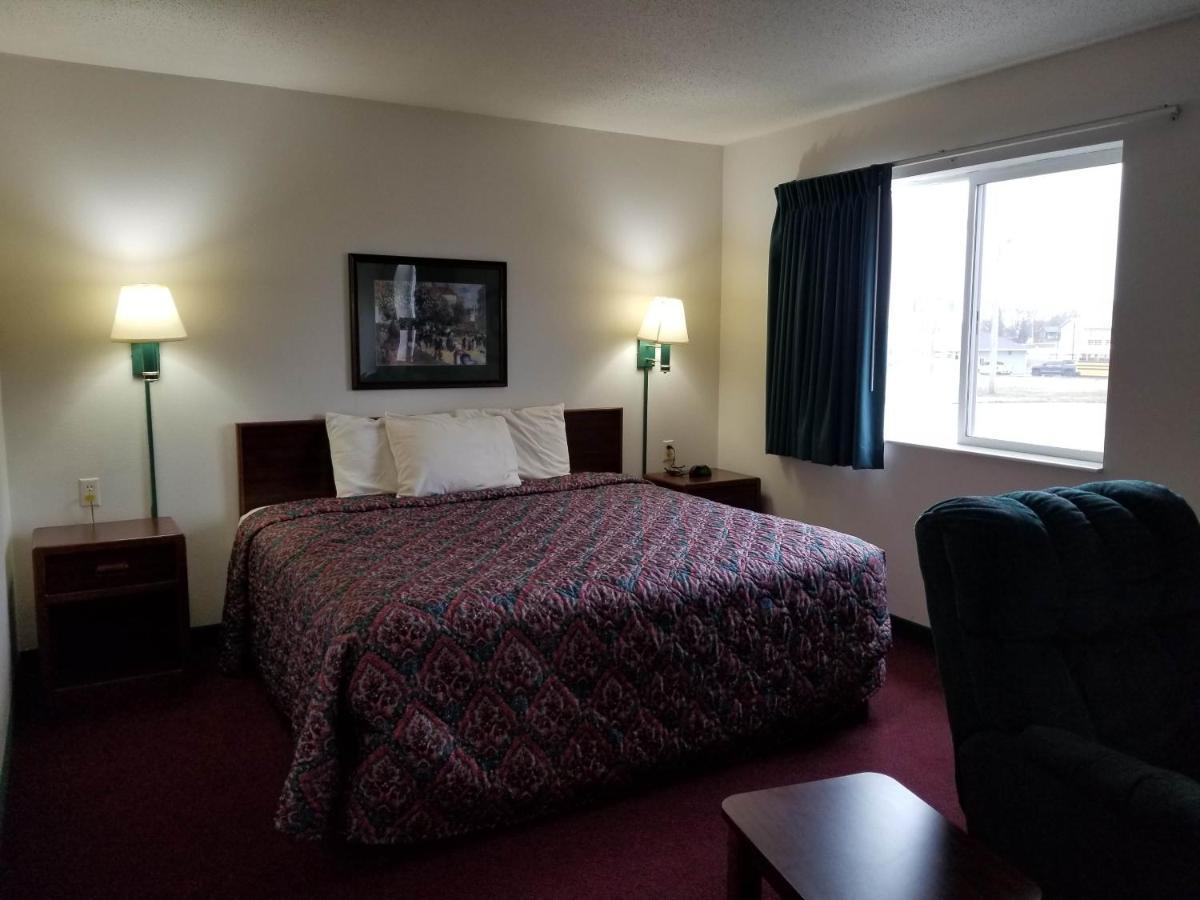 Bilmar Inn & Suites Dell Rapids Экстерьер фото